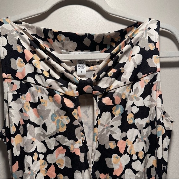 DVF Sleeveless Midi Dress Floral Pattern Neck Detail Wrap Around 100% Silk 6/M - Picture 5 of 16